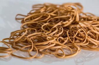 My Cat Ate a Rubber Band! What Should I Do? (Vet Answer)